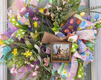 Handgefertigter Osterkranz mit Hasen und Schleifen