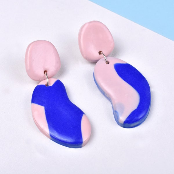 Statement Ohrringe, Polymer Clay Ohrringe, Hängeohrringe in rosé, Edelstahl, große Ohrringe, blau, geometrische Ohrringe SOUP by Pippuri