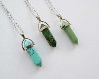 Halskette mit Türkis, Rubin-Zoisit und grüner Jadespitze, Edelstahlkette