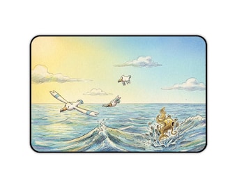 Alfombrilla de escritorio con forma de carpa dorada sobre el océano / Ilustración playera caprichosa