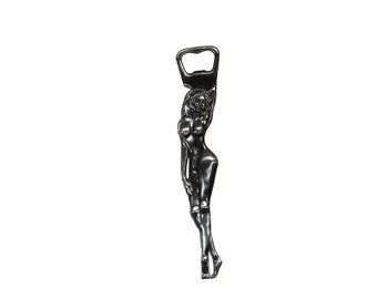 Otwieracz do butelek w stylu retro pin-up girl, wycinany metalowy element dekoracyjny do baru