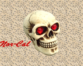 Red Jewel Eye Universal Skull Shift Shifter Knob