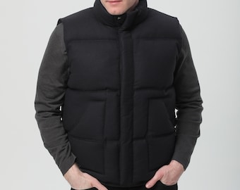 Navy Blue Down Vest for Men – Lightweight Sleeveless Puffer Jacket, Insulated Winter Layer