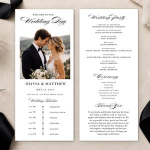Puede incluir: Una tarjeta de programa de boda blanca con una fotografía de una pareja, el texto Welcome to our Wedding Day, Olivia & Matthew, May 24, 2025, The Olana, Hickory Creek, Texas, un cronograma, la lista de la fiesta, detalles de la ceremonia y agradecimiento.