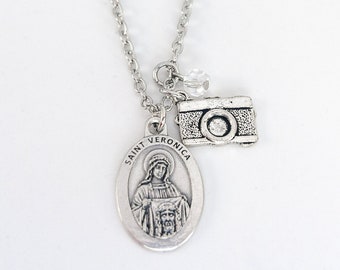 St Veronica Camera Necklace, Confirmation Gifts for Girls, Catholic Jewelry, Photographer Gift, Patron Saint Necklace