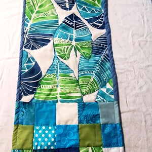 Quilted Patchwork Table Runners – Artisan Collections for Every Season and Family Gatherings