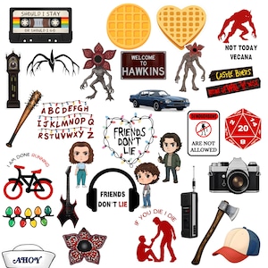 Puede incluir: Una colección de pegatinas y calcomanías con imágenes de la serie de televisión "Stranger Things". Incluye una cinta de cassette, gofres, un Demogorgon, un coche y el texto "Welcome to Hawkins".
