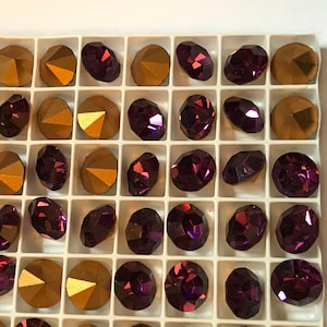 12 vintage Swarovski crystal rhinestones - Art 1100 - amethyst - 45 ss