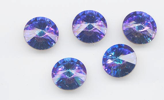 Two vintage Swarovski rivoli crystals - Art. 1122 - 18 mm - rare effe…