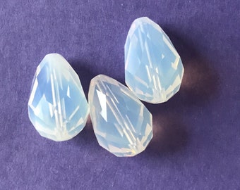 ❤❤4.5㌌美品　オパール✨✨ Four Very Cool White Opal Swarovski Crystals! Art 5500