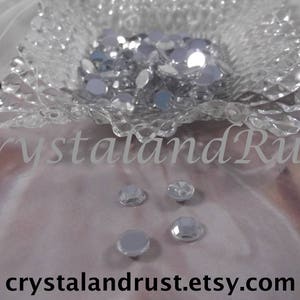 8mm --- Crystal Flat Back Acrylic Rhinestones --- 100 pieces