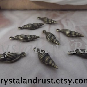 30pc. Beach Sea Shell Charms --- Antique Bronze Color --- CHM - 115
