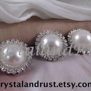 3 Round Pearl & Rhinestone Small Brooches --- Silver Tone --- BR004-3