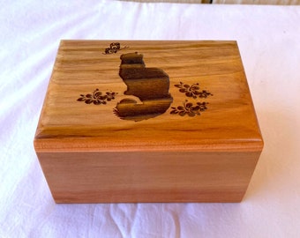 Urna funeraria de madera grabada para gatos: Monumento conmemorativo para mascotas pequeñas