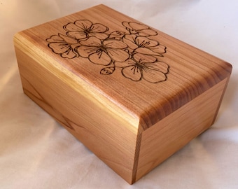 Grabado de personalización de urna de cremación de mascotas de madera roja mediana opcional