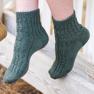 KNITTING PATTERN - Clearmont Socks PDF sock knitting pattern