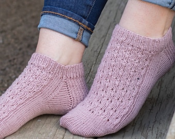 KNITTING PATTERN - Trestle Creek PDF sock knitting pattern