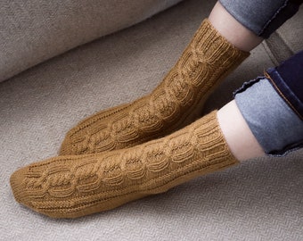 KNITTING PATTERN - Littleton Socks PDF sock knitting pattern