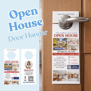 Op de afbeelding: Een witte deurhanger met de woorden "Open House" in grote blauwe letters. De deurhanger bevat informatie over een te koop staand huis, inclusief foto's, prijs, adres en open huis tijd.