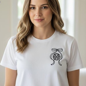 Gesticktes Bogenmonogramm-T-Stück, Sweatshirt, Geschenk