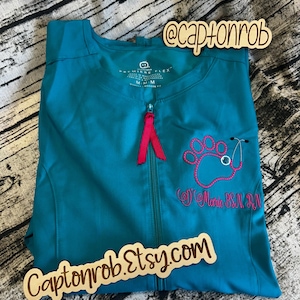 Wonder Wink/Women&#39;s Medical Full Zip Lightweight Jacket with Custom Personalized Design of your choice,Embroidered scrub jacket/nurse/clinic
