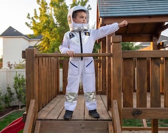 Strój astronauty dla dzieci w kolorze białym – Kombinezon kosmiczny z kaskiem – Chłopięcy kostium na Halloween – Strój cosplay dla dzieci – Przyszły odkrywca kosmosu