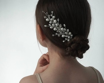 Bridal Hair Vine Pearl Hair Piece Wedding Hair Accessory Crystal Hair Vine Bridal Hair Clip Wedding Headpiece Pearl Hair Comb