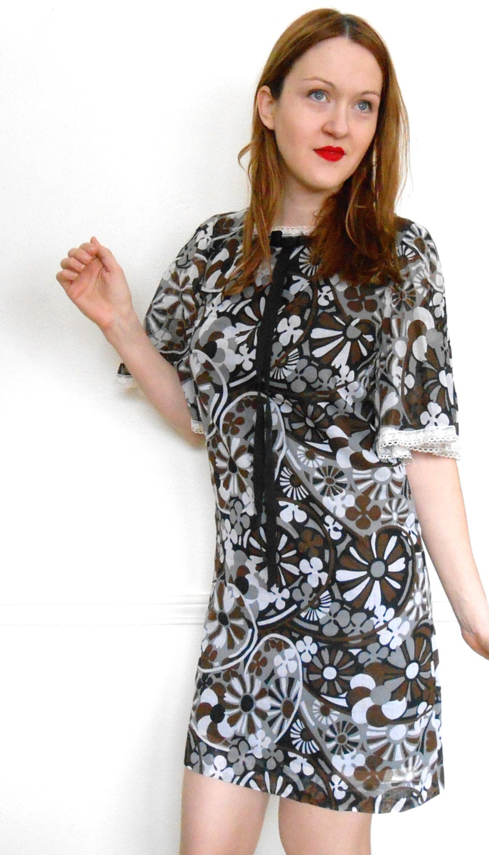 Vintage baby doll dress 60s dress 70s dress bell sleeves Etsy