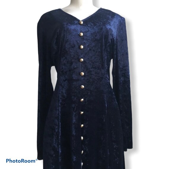 long blue velvet dress, crushed velvet dress, navy