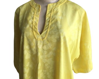 vintage yellow kaftan by vanda fashions key west, vneck with faint floral pattern, shift dress with pockets