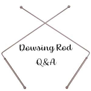 Può includere: Due bacchette da rabdomante metalliche si incrociano su uno sfondo bianco. Ogni bacchetta ha una piccola sfera all'estremità. Le parole "Dowsing Rod Q&A" sono scritte in nero.