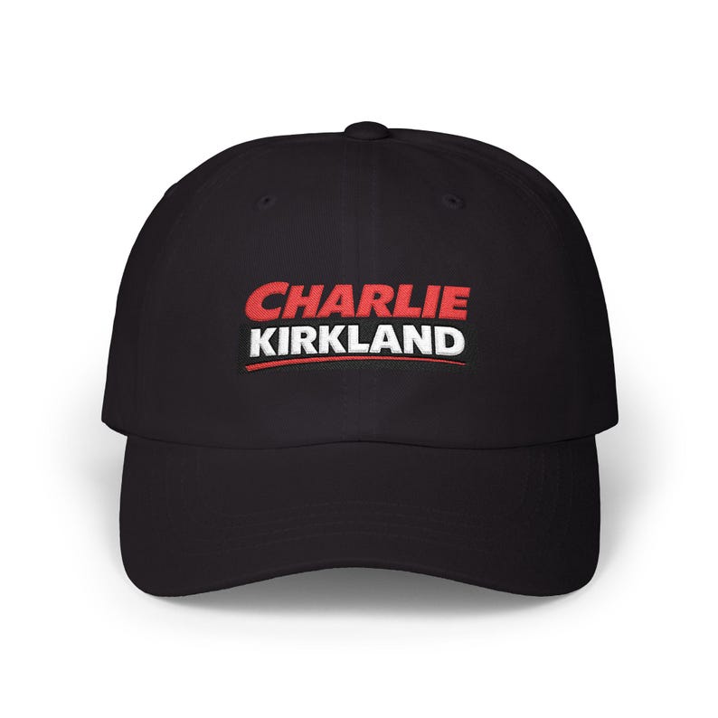 Gorra con el logotipo bordado de Charlie Kirkland, ajustable imagen 1