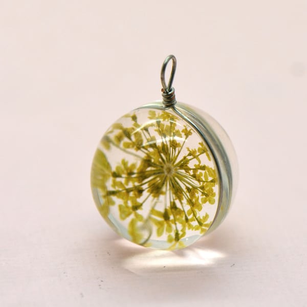 1- Real Preserved Flower • Pink, blue or yellow Double Sided Glass Bubble Pendant with Preserved Nature Inside, Gardening Gift • (V006)