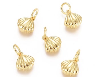 2- Gold Scallop Shell • Gold Plated Brass Charm •Sea Shell Pendant •Shell Pendant Charm Jewelry Supplies •Clam Shell (AR114)