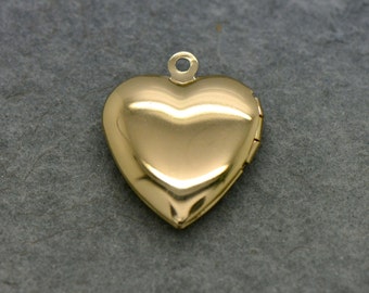 Heart Picture Locket - 24k Gold Plated Brass - Hinged Pendant Charm Wedding Sweethearts Vintage Style Jewelry Supplies (I004)