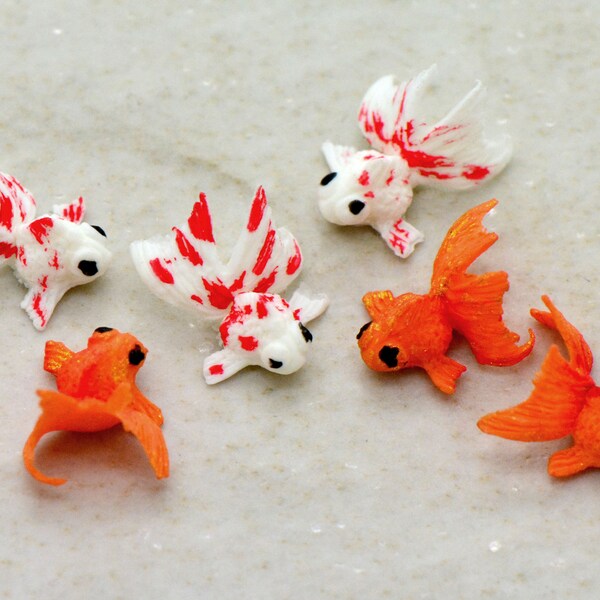 Miniature Gold Fish Glass Terrarium Filler Hand Made Clay Fish Charm Terrarium Supplies Jewelry Making Supplies (F019)