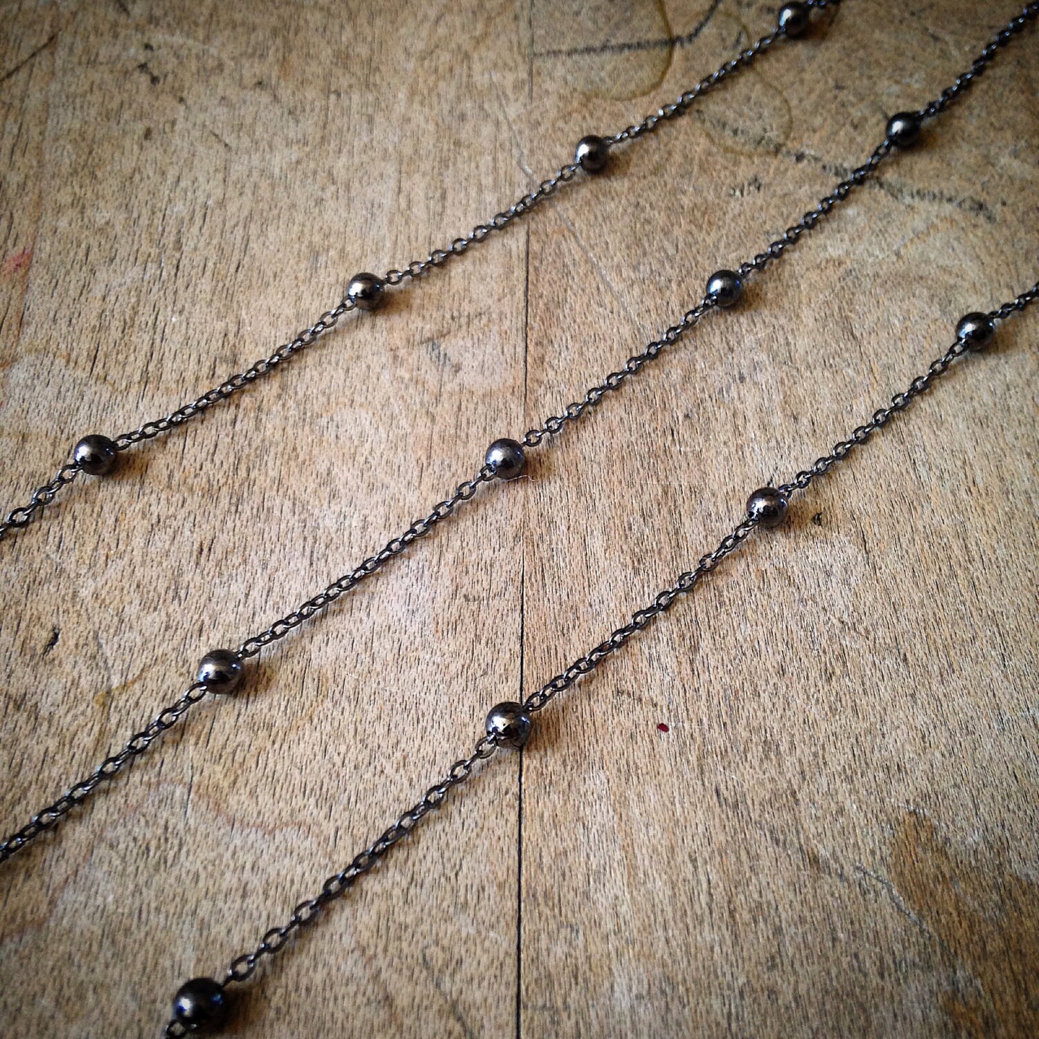 Antique BLACK Bead Chain Faceted 4mm Beads on 1mm Wire Hand | Etsy