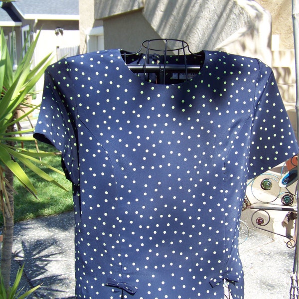 Pretty Womens 80's Polka Dot Blouse/  Size Medium