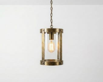 Lámpara colgante rústica de latón, farol colgante martillado, lámpara de techo estilo granja, luminaria industrial de vidrio, iluminación para isla de cocina