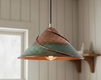 Lampada a sospensione in rame con patina verde realizzata a mano, lampada a cupola rustica in stile marocchino.