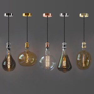 Vintage LED bulbs with pendant cords display
