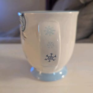 Disney Rae Dunn Frozen Anna & Olaf Up To Snow Good Double Sided Mug bild 4