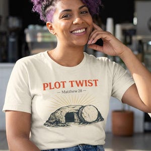 Plot Twist Grab Illustration T-Shirt | Matthäus 28, Auferstehung T-Shirt