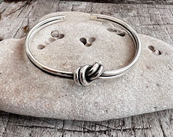 Silver Knot Bracelet