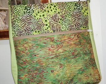 Handmade Batik Shoulder Bag: Quilted Cotton Zipper Tote