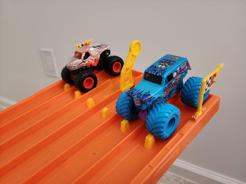 MonstertruckRaceway Riser Adapter für Hot Wheels 6-Lane Track Playset Monster Jam Bild 3