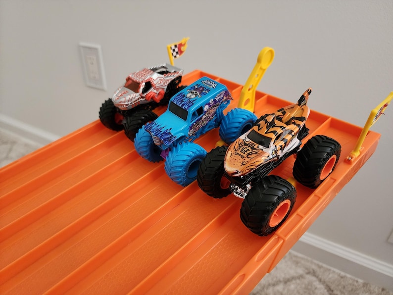 MonstertruckRaceway Riser Adapter für Hot Wheels 6-Lane Track Playset Monster Jam Bild 4