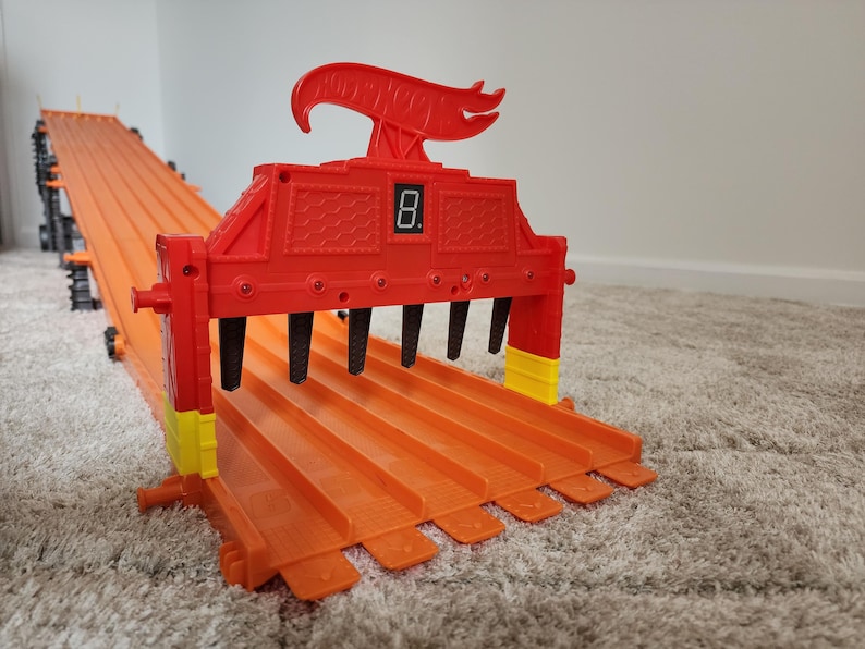 MonstertruckRaceway Riser Adapter für Hot Wheels 6-Lane Track Playset Monster Jam Bild 9