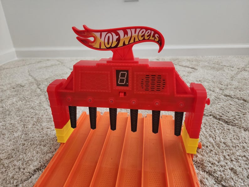 MonstertruckRaceway Riser Adapter für Hot Wheels 6-Lane Track Playset Monster Jam Bild 11