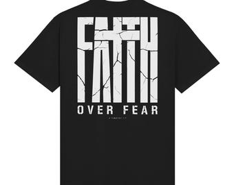 Camiseta extragrande "Fe sobre el miedo"